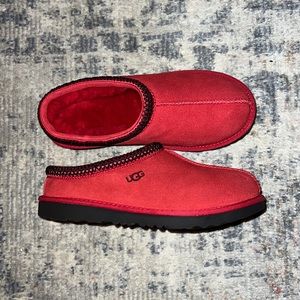 New Tasman Ugg Red Slippers